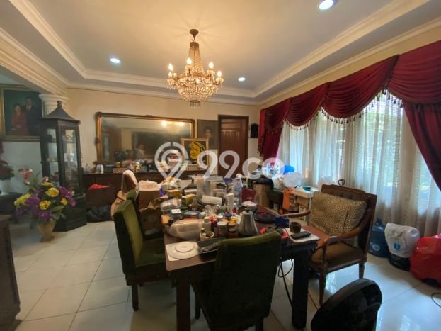 Dijual Hunian Mewah dengan Fasilitas Sekitar Lengkap di Menteng, Jakarta Pusat Dijual Hunian Mewah dengan Fasilitas Sekitar Lengkap di Menteng, Jakarta Pusat