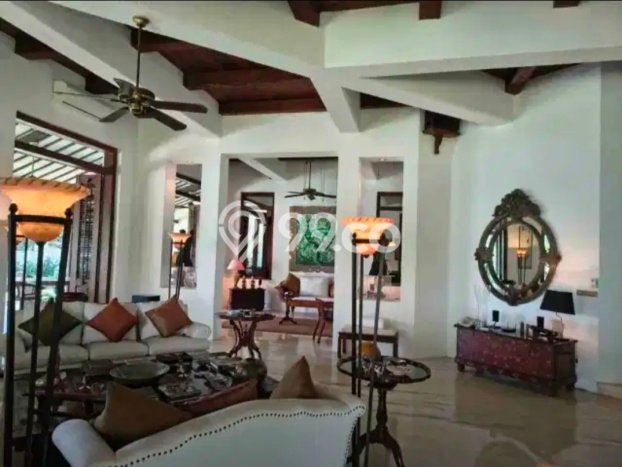 Rumah Mewah LB 1131m2 Siap Pakai Desain Elegan di Kemang, Jakarta Selatan Rumah Mewah LB 1131m2 Siap Pakai Desain Elegan di Kemang, Jakarta Selatan