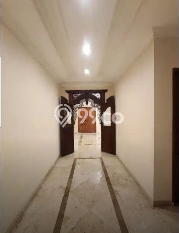 Siap Huni Rumah Mewah 5 Kamar di Kebayoran Baru Dekat ke Mana Pun Siap Huni Rumah Mewah 5 Kamar di Kebayoran Baru Dekat ke Mana Pun