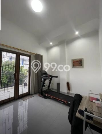 Rumah Elit Modern Tanpa Renovasi di Pondok Pinang Jakarta Selatan Rumah Elit Modern Tanpa Renovasi di Pondok Pinang Jakarta Selatan