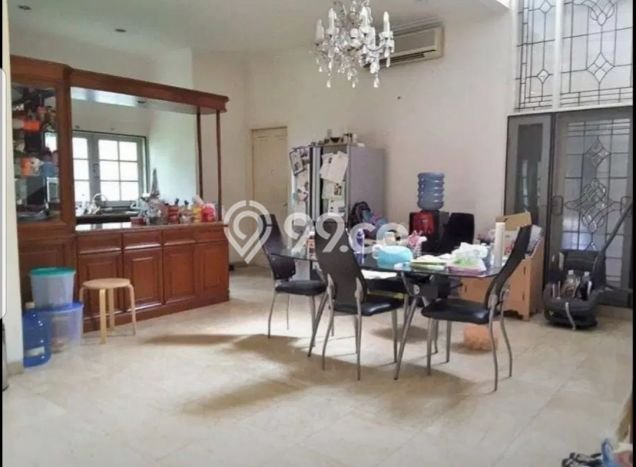 Properti Strategis 4 KT LT 660m² di Menteng, Jakarta Pusat Properti Strategis 4 KT LT 660m² di Menteng, Jakarta Pusat