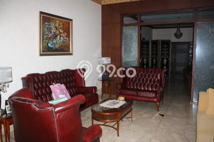 Dijual Rumah Premium dengan Fasilitas Sekitar Komplit di Menteng, Jakarta Pusat Dijual Rumah Premium dengan Fasilitas Sekitar Komplit di Menteng, Jakarta Pusat