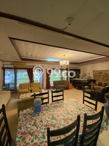 Dijual Rumah Premium dengan Fasilitas Sekitar Komplit di Kebayoran Baru, Jakarta Selatan Dijual Rumah Premium dengan Fasilitas Sekitar Komplit di Kebayoran Baru, Jakarta Selatan