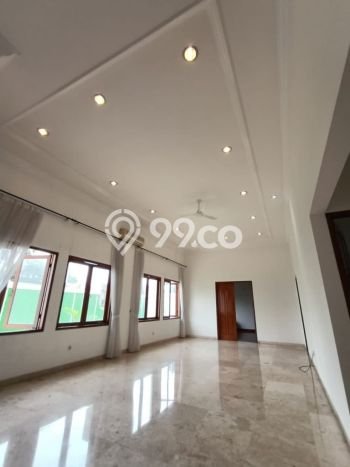 PROMO SPESIAL! Rumah Ready Stock lokasi Simprug, Jakarta Selatan, Luas 587m² Bangunan 500m² PROMO SPESIAL! Rumah Ready Stock lokasi Simprug, Jakarta Selatan, Luas 587m² Bangunan 500m²