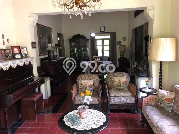Siap Huni Hunian Elit 4 Kamar di Menteng Dekat ke Mana Pun Siap Huni Hunian Elit 4 Kamar di Menteng Dekat ke Mana Pun