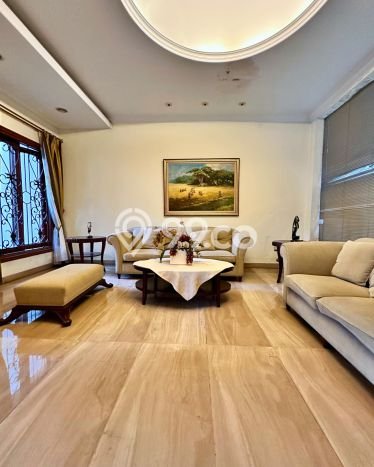 Rumah Mewah Siap Huni LT 527m2 di Menteng, Jakarta Pusat Rumah Mewah Siap Huni LT 527m2 di Menteng, Jakarta Pusat
