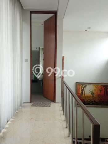 Ready to Use! Luxury House LT 371m2 Desain Modern di Kemang Ready to Use! Luxury House LT 371m2 Desain Modern di Kemang