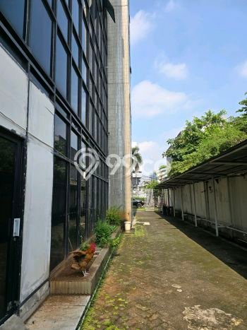Kantor Kawasan Matraman, Luas 2140m2m², Kawasan Berkembang, Mainroad Kantor Kawasan Matraman, Luas 2140m2m², Kawasan Berkembang, Mainroad