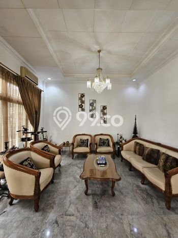 Rumah Mewah LB 600m2 Siap Pakai Desain Elegan di Pondok Indah, Jakarta Selatan Rumah Mewah LB 600m2 Siap Pakai Desain Elegan di Pondok Indah, Jakarta Selatan