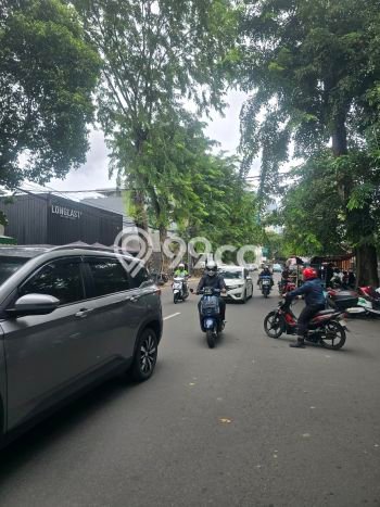 Unit Komersial Dijual di Jakarta Pusat LT 687m2 & LB 289m2 Unit Komersial Dijual di Jakarta Pusat LT 687m2 & LB 289m2