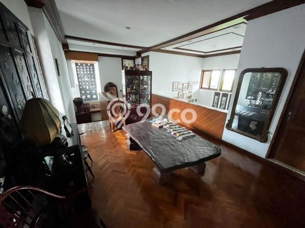 Rumah kawasan Kebayoran Lama, Jakarta Selatan, Luas 483m² LB 355m² Rumah kawasan Kebayoran Lama, Jakarta Selatan, Luas 483m² LB 355m²