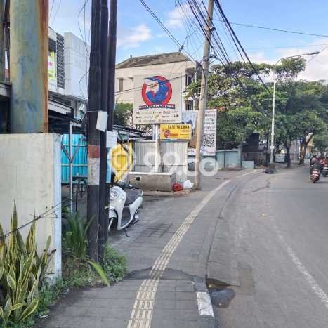 Lahan Strategis di Denpasar Barat Dijual dengan Luas 450m2 Lahan Strategis di Denpasar Barat Dijual dengan Luas 450m2