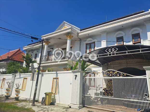 Ready to Use! Premium House LT 400m2 Desain Elegan di Renon Ready to Use! Premium House LT 400m2 Desain Elegan di Renon