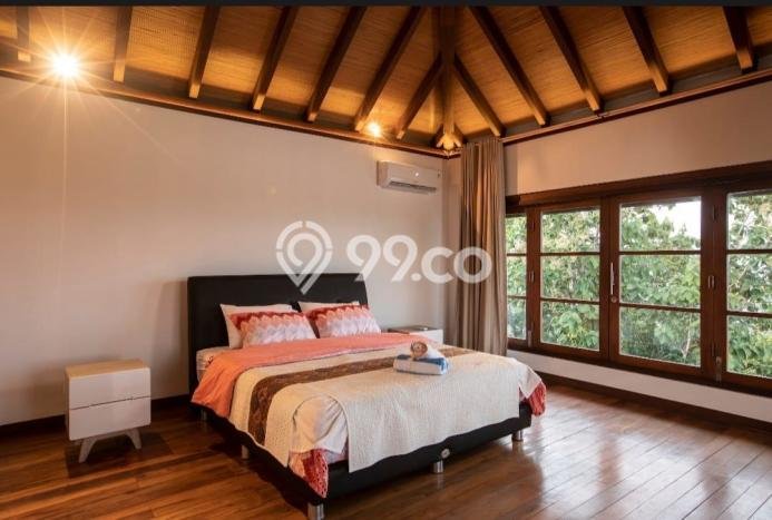 For Sale! Vila Kawasan , Area 1000m2m², Posisi Premium For Sale! Vila Kawasan , Area 1000m2m², Posisi Premium