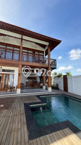 Vila Kawasan , Luas 200m2m², Cocok untuk berbagai keperluan Vila Kawasan , Luas 200m2m², Cocok untuk berbagai keperluan