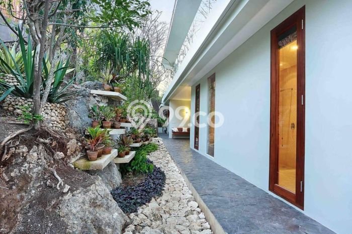 Vila Kawasan , Luas 1450m2m², Cocok untuk hunian keluarga Vila Kawasan , Luas 1450m2m², Cocok untuk hunian keluarga