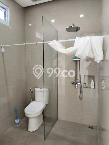 Vila di , Area 300m2m², Area Strategis Vila di , Area 300m2m², Area Strategis