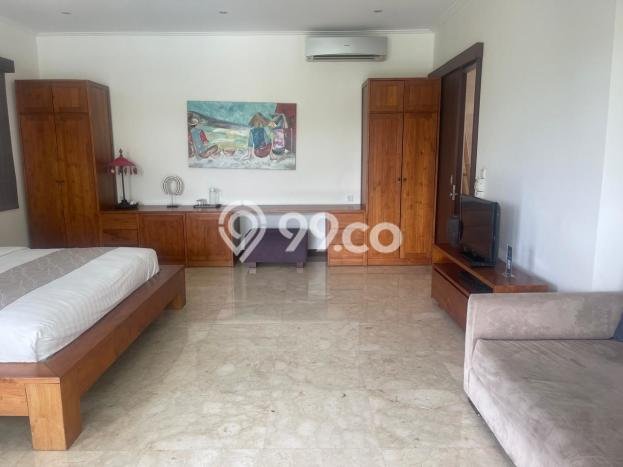 Vila di , Luas 1130m2m², Ideal untuk hunian keluarga Vila di , Luas 1130m2m², Ideal untuk hunian keluarga