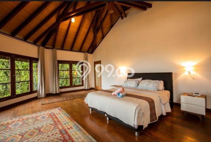 For Sale! Vila Kawasan , Area 1000m2m², Posisi Premium For Sale! Vila Kawasan , Area 1000m2m², Posisi Premium