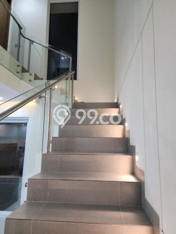 Vila di , Area 300m2m², Area Strategis Vila di , Area 300m2m², Area Strategis