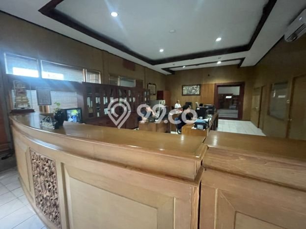 Unit Kantor Paling Strategis di Kuta Badung dengan LB 1600m2 Unit Kantor Paling Strategis di Kuta Badung dengan LB 1600m2