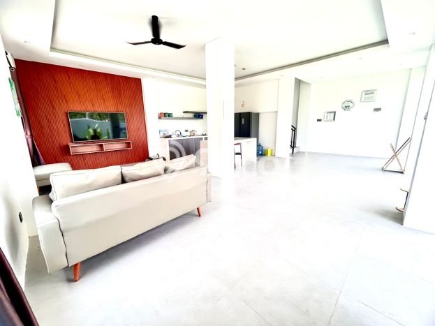 LOKASI TERBAIK! Vila Kawasan , Dimensi 220m2m², Kawasan Asri dan nyaman LOKASI TERBAIK! Vila Kawasan , Dimensi 220m2m², Kawasan Asri dan nyaman