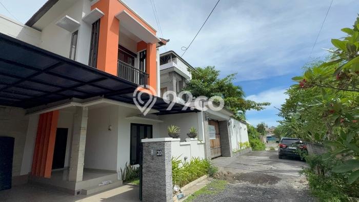 Hunian Elit LB 165m2 Siap Huni Desain Elegan di Renon, Denpasar Hunian Elit LB 165m2 Siap Huni Desain Elegan di Renon, Denpasar