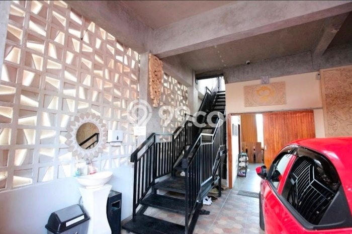 Vila Kawasan , Luas 305m2m², Lokasi Strategis Vila Kawasan , Luas 305m2m², Lokasi Strategis