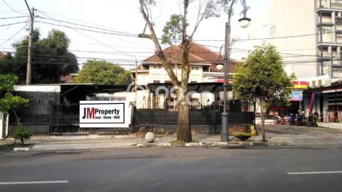 Komersial di Sumurbandung, Luas 400m², Area Bisnis, Ready Operasi Komersial di Sumurbandung, Luas 400m², Area Bisnis, Ready Operasi