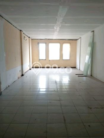Dijual Ruko di Ciledug Tangerang LT 75m2 / LB 300m2 Dijual Ruko di Ciledug Tangerang LT 75m2 / LB 300m2
