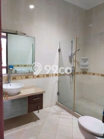 Disewakan Rumah Harga Terjangkau di Permata Hijau Jakarta Selatan dengan 6 KT Disewakan Rumah Harga Terjangkau di Permata Hijau Jakarta Selatan dengan 6 KT