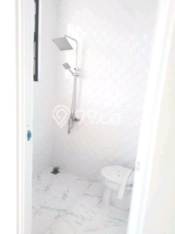 Rumah Luxury Modern Siap Huni di Joglo Jakarta Barat Rumah Luxury Modern Siap Huni di Joglo Jakarta Barat
