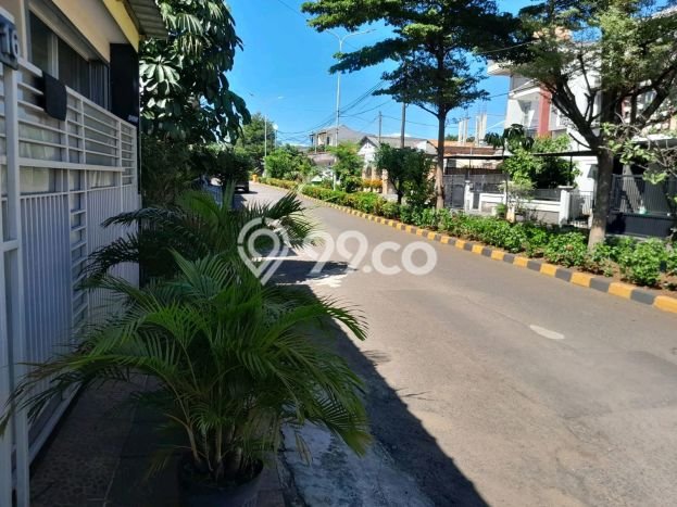 Rumah Eksklusif Dijual LT 120m2 di Ciledug, Tangerang Rumah Eksklusif Dijual LT 120m2 di Ciledug, Tangerang