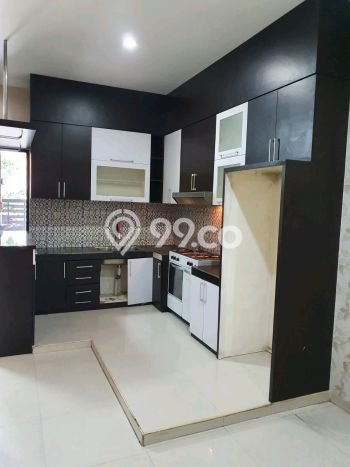 Rumah Luas Asri 4 KT Siap Huni di Kunciran Tangerang Rumah Luas Asri 4 KT Siap Huni di Kunciran Tangerang