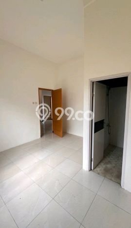 Rumah Elit LB 120m2 Siap Pakai Desain Elegan di Graha Raya, Tangerang Selatan Rumah Elit LB 120m2 Siap Pakai Desain Elegan di Graha Raya, Tangerang Selatan
