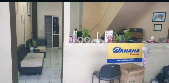 Ruko Dijual di Jakarta Barat LT 60m2 & LB 190m2 Lokasi Terbaik! Ruko Dijual di Jakarta Barat LT 60m2 & LB 190m2 Lokasi Terbaik!