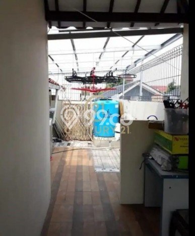 Rumah Luxury Modern Siap Huni di Graha Raya Bintaro Tangerang Selatan Rumah Luxury Modern Siap Huni di Graha Raya Bintaro Tangerang Selatan