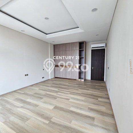 Rumah Mewah LB 300m2 Siap Huni Desain Elegan di Pondok Indah, Jakarta Selatan Rumah Mewah LB 300m2 Siap Huni Desain Elegan di Pondok Indah, Jakarta Selatan