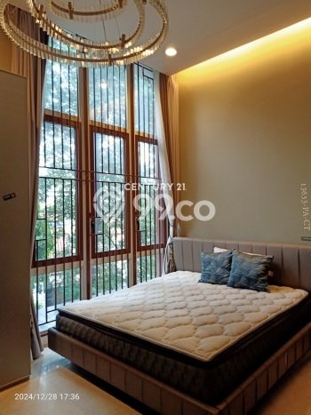 Rumah Elit Modern Siap Huni di Simprug Jakarta Selatan Rumah Elit Modern Siap Huni di Simprug Jakarta Selatan
