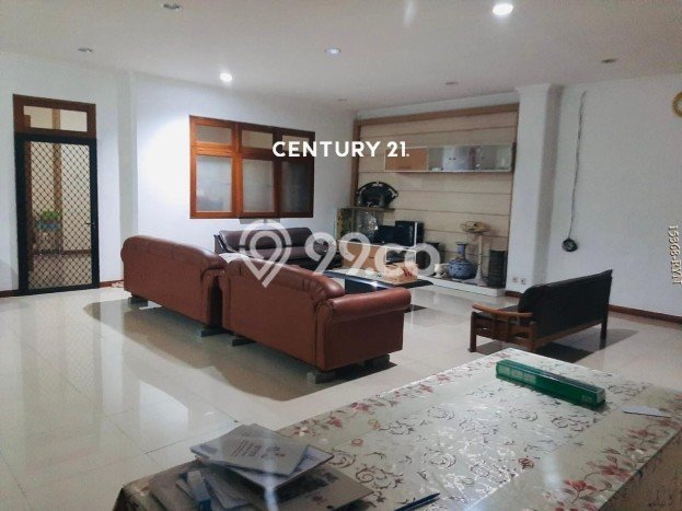 Untuk Dijual Ruko di Kebayoran Lama Jakarta Selatan LT 915m2 / LB 1560m2 Untuk Dijual Ruko di Kebayoran Lama Jakarta Selatan LT 915m2 / LB 1560m2