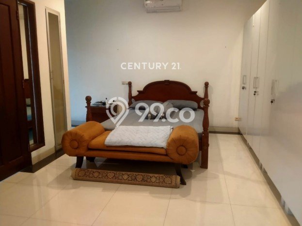Rumah Mewah LB 220m2 Siap Pakai Desain Elegan di Pondok Indah, Jakarta Selatan Rumah Mewah LB 220m2 Siap Pakai Desain Elegan di Pondok Indah, Jakarta Selatan