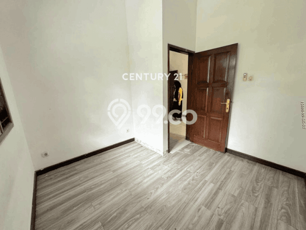Hunian Elit LB 150m2 Siap Pakai Desain Elegan di Sektor 5 - Bintaro, Tangerang Selatan Hunian Elit LB 150m2 Siap Pakai Desain Elegan di Sektor 5 - Bintaro, Tangerang Selatan