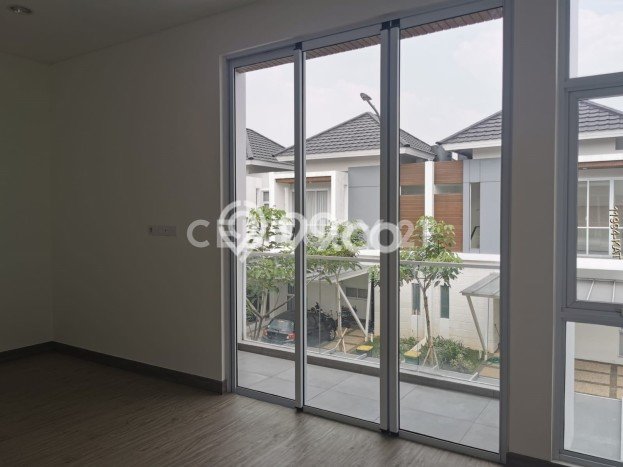 Dijual Rumah Premium dengan Fasilitas Sekitar Lengkap di Cipondoh, Tangerang Dijual Rumah Premium dengan Fasilitas Sekitar Lengkap di Cipondoh, Tangerang