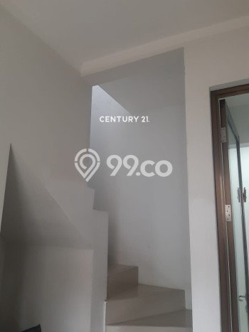 Rumah Luas Asri 2 KT Siap Huni di Graha Raya Bintaro Tangerang Selatan Rumah Luas Asri 2 KT Siap Huni di Graha Raya Bintaro Tangerang Selatan
