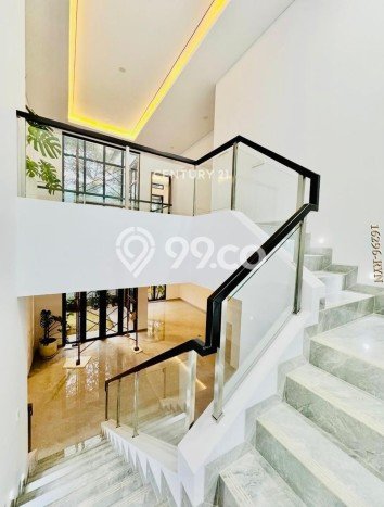 For Sale! Premium House LT 261m2 Desain Elegan di BSD City For Sale! Premium House LT 261m2 Desain Elegan di BSD City