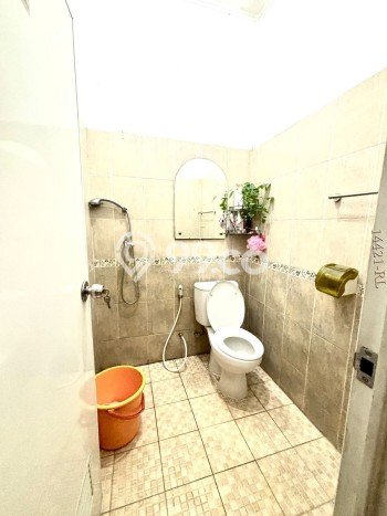 Rumah Modern 2 KT di Graha Raya Bintaro Tangerang Selatan Rumah Modern 2 KT di Graha Raya Bintaro Tangerang Selatan