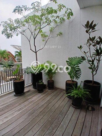 Rumah Elit LB 302m2 Siap Huni Desain Elegan di Pondok Pinang, Jakarta Selatan Rumah Elit LB 302m2 Siap Huni Desain Elegan di Pondok Pinang, Jakarta Selatan