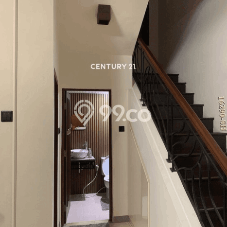 Jual Rumah Luas Megah Dengan View Eksklusif di Bintaro, Tangerang Selatan Jual Rumah Luas Megah Dengan View Eksklusif di Bintaro, Tangerang Selatan
