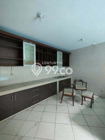 Rumah 4 Kamar Lengkap Dikontrakkan di Kebayoran Baru Harga Kompetitif Rumah 4 Kamar Lengkap Dikontrakkan di Kebayoran Baru Harga Kompetitif