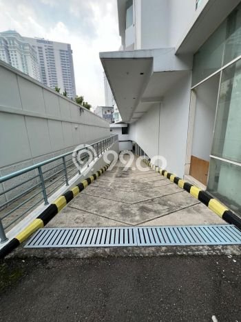 Kantor Dijual di Prime Area Jakarta Pusat Luas 7600m2 Kantor Dijual di Prime Area Jakarta Pusat Luas 7600m2